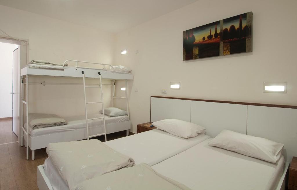 Hi - Maayan Harod Hostel Gid'ona Zimmer foto